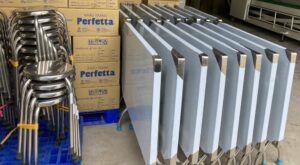 kinh-nghiem-mua-ban-ghe-inox-can-biet