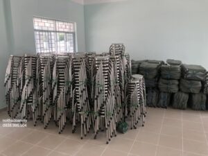 ban-ghe-inox-quan-12