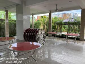 ban-inox-xep-gia-dinh