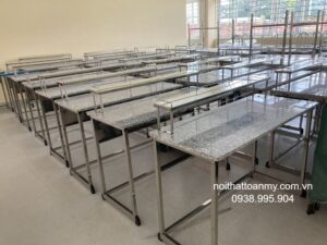 ban-inox-phong-thi-nghiem-tai-long-an