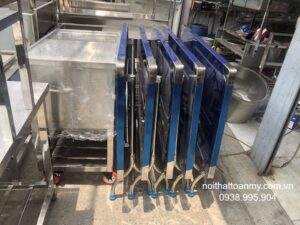 ban-inox-tai-binh-duong