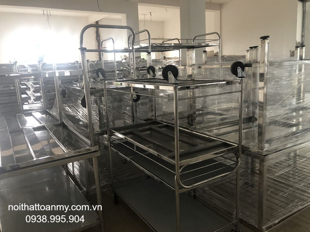 Gia công bàn ghế inox và các thiết bị inox theo yêu cầu tại Bình Dương 4 thiet-bi-inox-nha-hang-theo-yeu-cau-tai-binh-duong