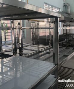 Bàn sơ chế inox 15 ban-so-che-inox-cho-bep-cong-nghiep