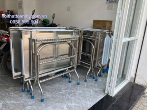 ban-inox-gia-re-cho-gia-dinh