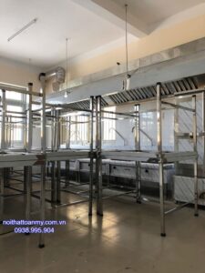 nhung-sai-lam-thuong-gap-khi-chon-ban-inox-cong-nghiep