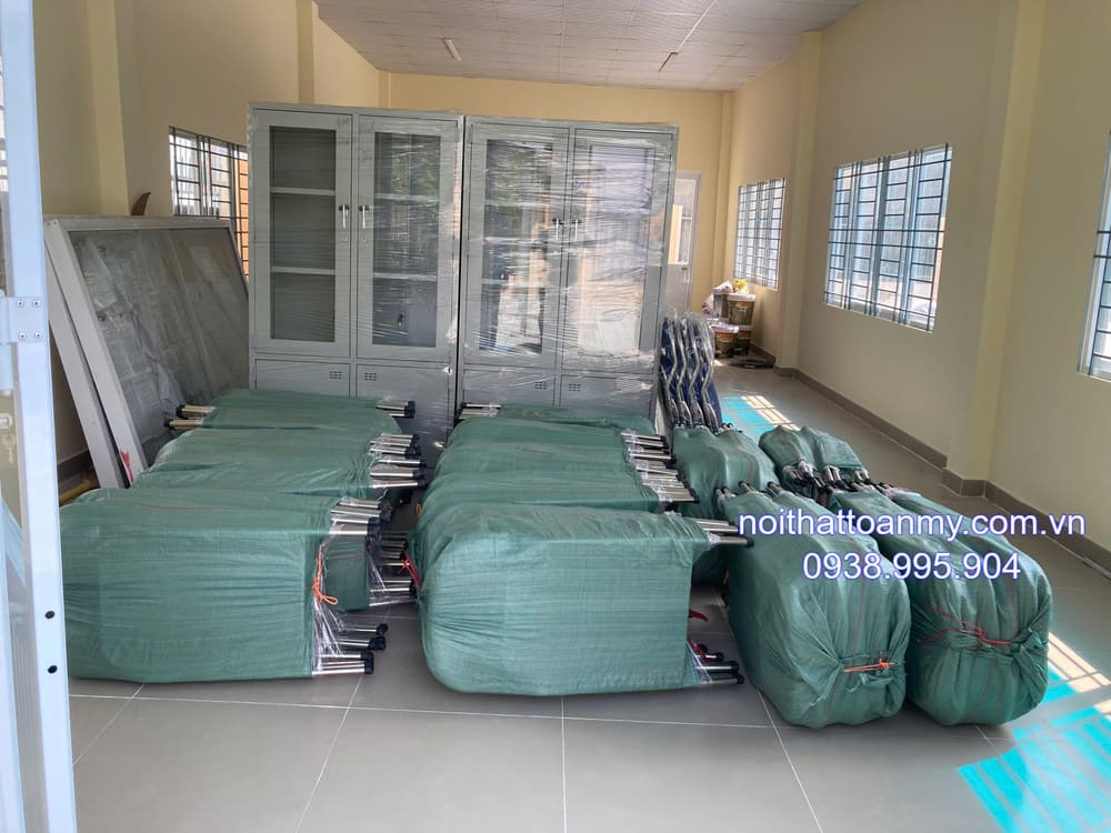 Bàn ghế inox Đắk Lắk Toàn Mỹ chất lượng và gia công các thiết bị inox theo yêu cầu 3 ban-ghe-inox-van-phong-tai-dak-lak