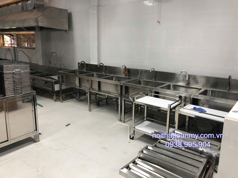 Bàn ghế inox Toàn Mỹ Lâm Đồng và thiết bị inox y tế, sản xuất, chế biến 4 thiet-bi-inox-cho-che-bien-toan-my-tai-lam-dong