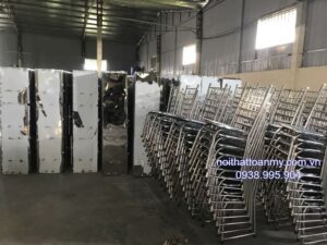 ban-ghe-inox-toan-my-tai-binh-phuoc