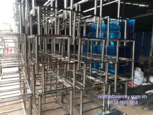 ban-ghe-inox-toan-my-tai-binh-thuan