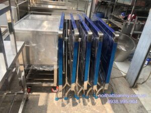 ban-ghe-inox-toan-my-tai-ca-mau