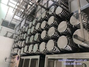 ban-ghe-inox-toan-my-tai-hau-giang