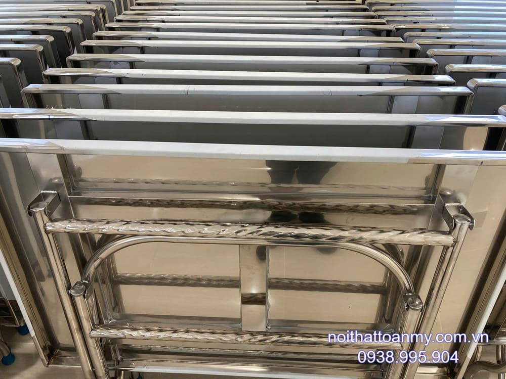 Bàn ghế inox, thiết bị inox y tế và công nghiệp tại Trà Vinh 1 ban-ghe-inox-toan-my-tai-tra-vinh