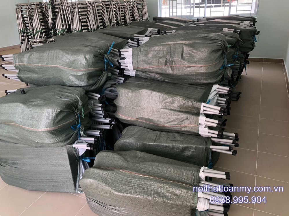 ghe-inox-toan-my-tai-ben-tre