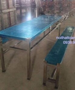 bo-ban-inox-cong-nghiep-co-bang-ghe-roi-2