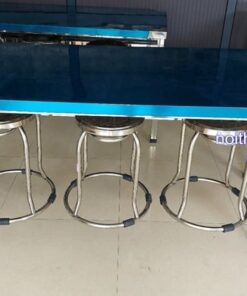 bo-ban-inox-cong-nghiep-co-moc-treo-ghe-7