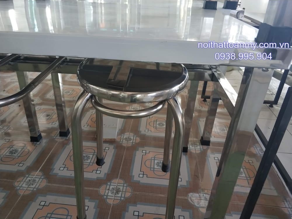 Bộ bàn inox công nghiệp có móc treo ghế cao cấp 16 bo-ban-inox-cong-nghiep-co-moc-treo-ghe-cao-cap-3
