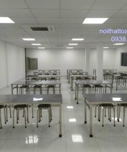 bo-ban-inox-cong-nghiep-co-moc-treo-ghe-cao-cap-5