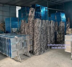 ban-ghe-inox-phu-yen